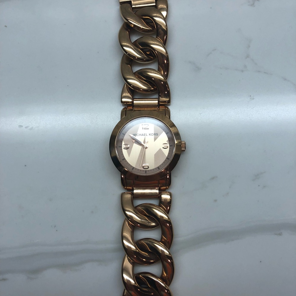 Michael Kors Rose Gold Watch - Picture 6 of 6